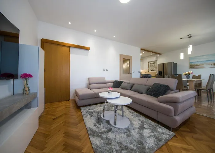 Apartaman Vukasovic Appartamento Omiš